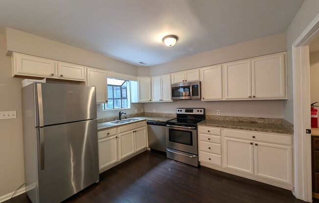 Charming  two story , 2 bedroom, 2.5 bath Condo located the Stratfordshire community !