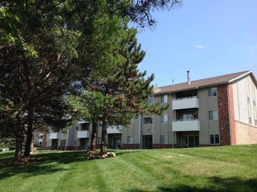 Welcome to Muirfield Apartments