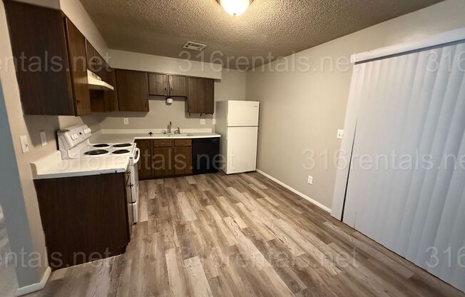 $850 - 2 bedroom/ 1 bathroom - Duplex