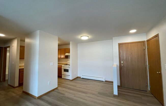 125 S Platten St