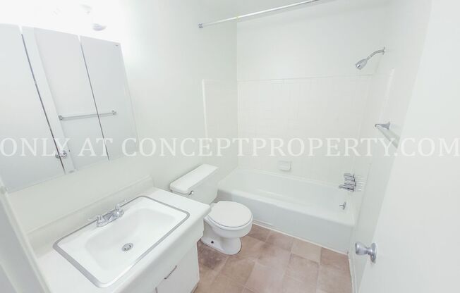 2 beds, 1 bath, 700 sqft, $1,349, Unit 21