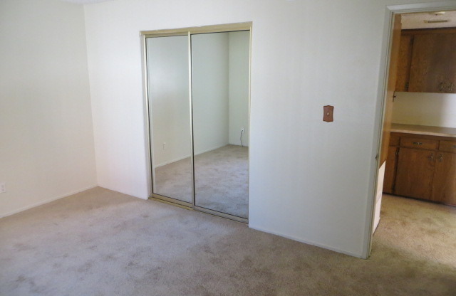 1 bed, 1 bath, 650 sqft, $2,150