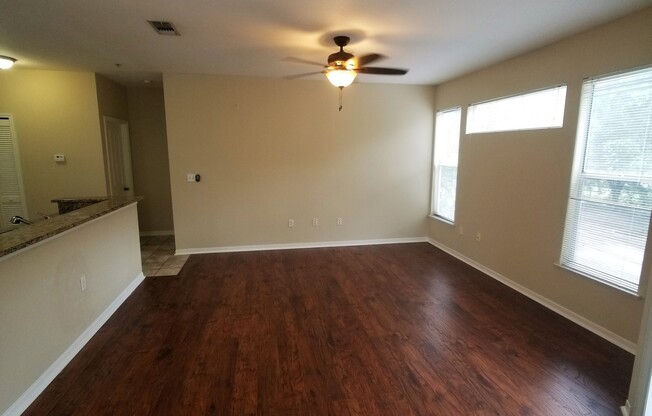 2nd Floor - Recently Renovated - 1 Bedroom 1 Bath for Lease