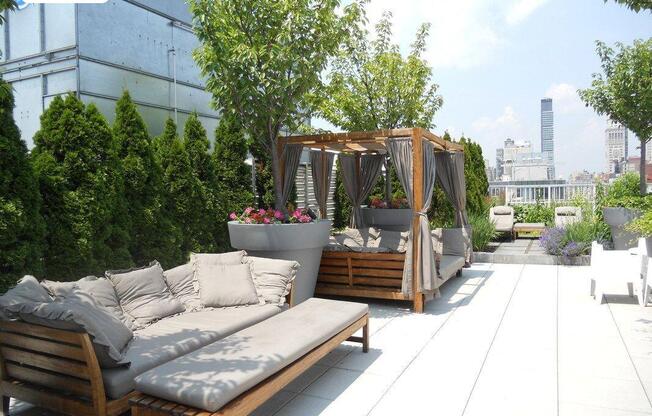 Studio, 1 bath, $3,650, Unit 8I