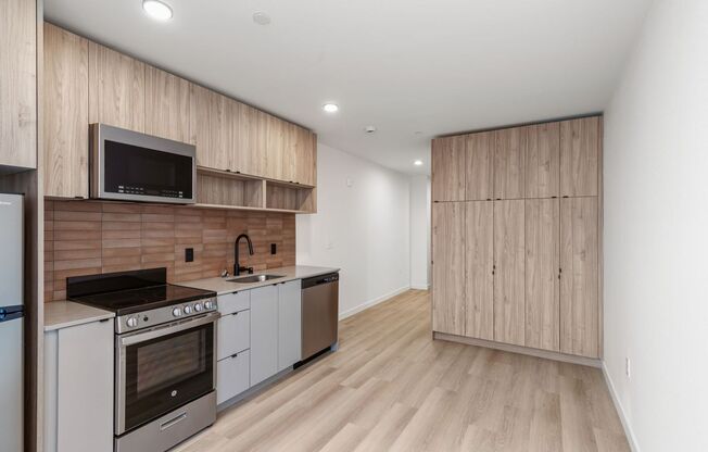 Studio, 1 bath, 311 sqft, $1,347, Unit 508
