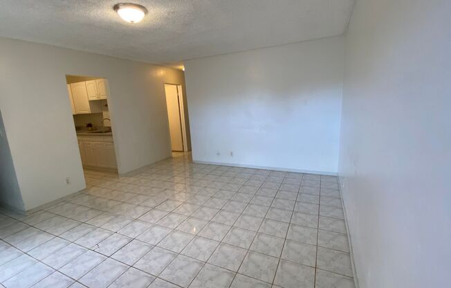 2 beds, 1 bath, $1,700