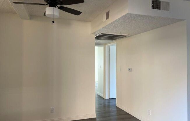 2 beds, 2 baths, 900 sqft, $2,395, Unit 203