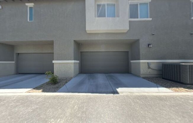 12348 GOLDEN WREATH RD
