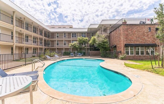 1 bed, 1 bath, $1,300, Unit # 30