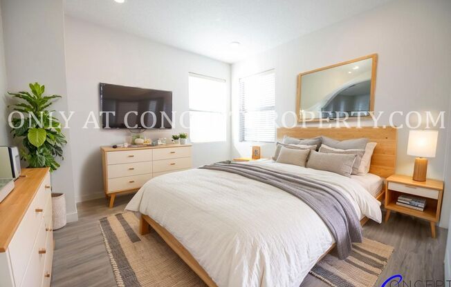 3 beds, 2 baths, 1,150 sqft, $2,799, Unit 220