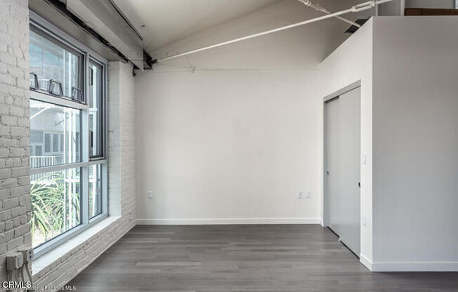 1 bed, 1 bath, 830 sqft, $2,950, Unit 220