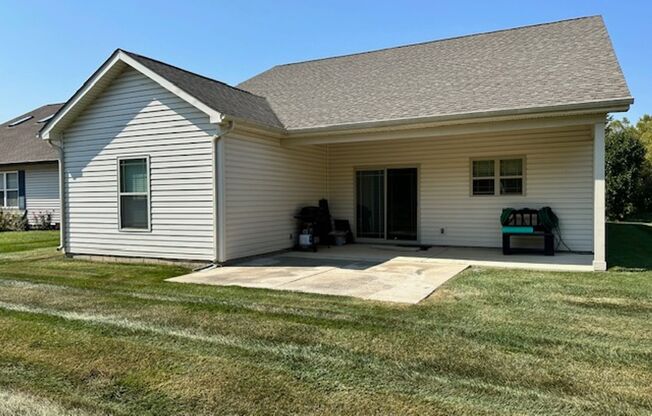 3 beds, 2 baths, $2,650