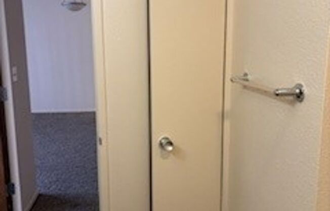 1 bed, 1 bath, 744 sqft, $1,475, Unit 511