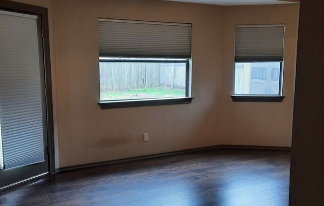 Solar-Powered Pflugerville Property - Lots Of Room and Backyard Living
