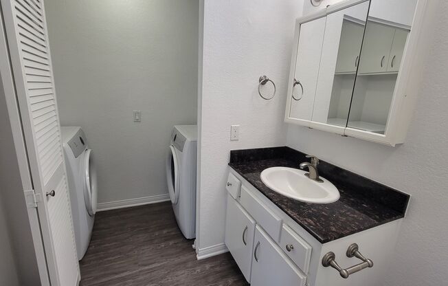 1 bed, 1 bath, 694 sqft, $2,335, Unit 710