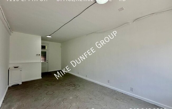 4115 E 7 ST