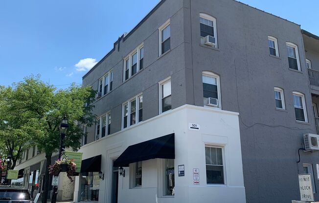 503 Duane, Glen Ellyn