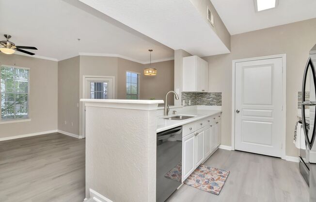 Newly Remodeled - Luxury 1 Bedroom 1 Bath