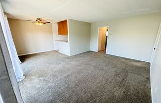 2 beds, 1 bath, $2,275, Unit 04