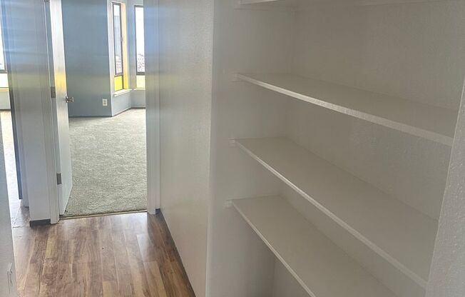 426 - 428 35th Avenue (1360r)