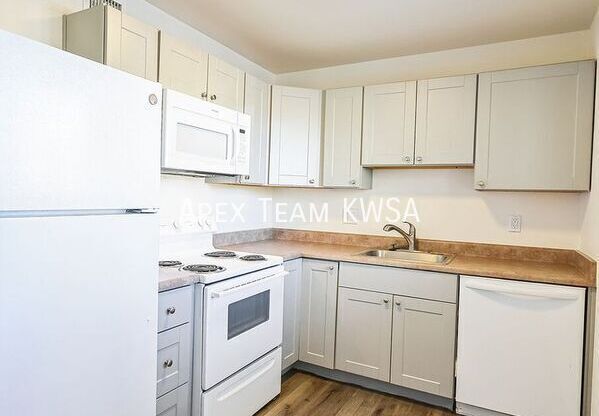 1339 E ALLEN RD