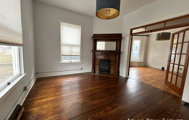 219 JACKSON ST