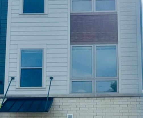 2 beds, 1.5 baths, 1,730 sqft, $2,595, Unit 15655 Lamon Avenue