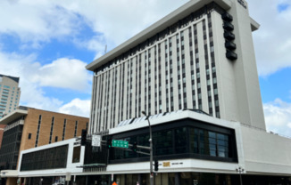 220 BROADWAY AVE S