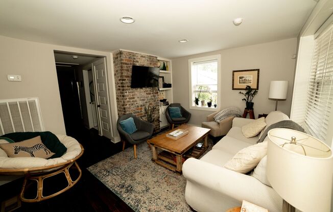 Charming 3-Bedroom Furnished Home – Walk to Belmont & 12 South