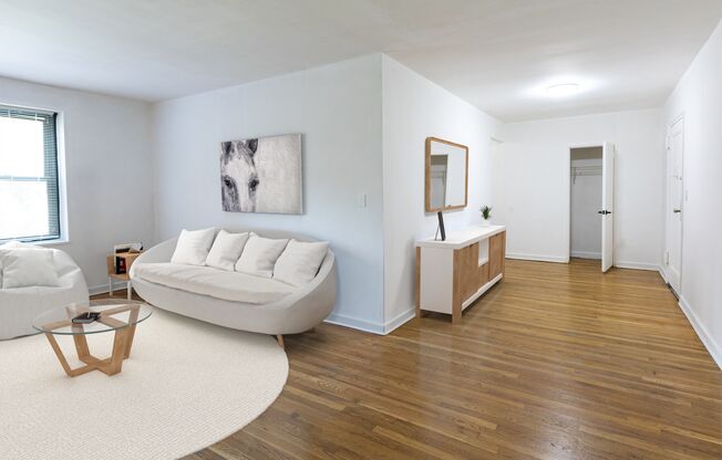 Hoyt Bedford Apartments