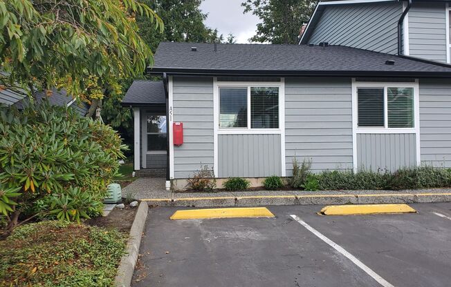 Spacious 2bd 1.75 Condo in Highly Desirable Area with Tons of Storage!