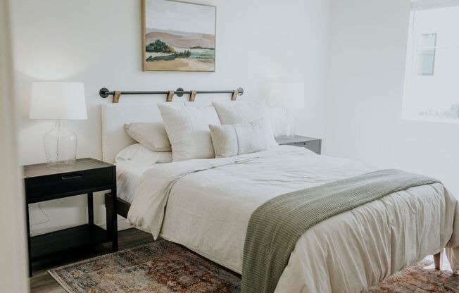 1 bed, 1 bath, 811 sqft, $1,875, Unit 1214