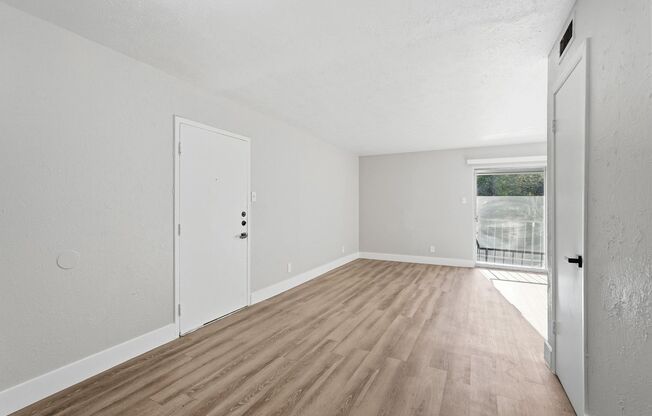 3 beds, 2 baths, 1,100 sqft, $1,695, Unit 208