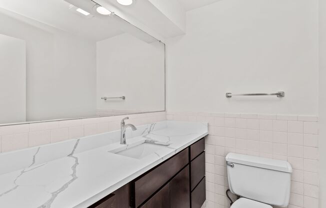2 beds, 1.5 baths, $2,395, Unit 404
