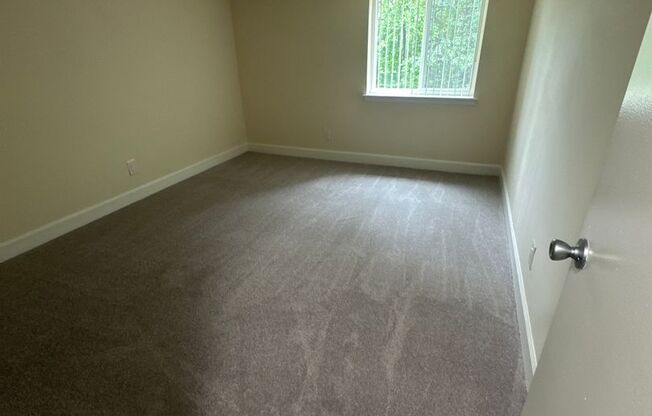 1 bed, 1 bath, 745 sqft, $1,825, Unit 14233 #302