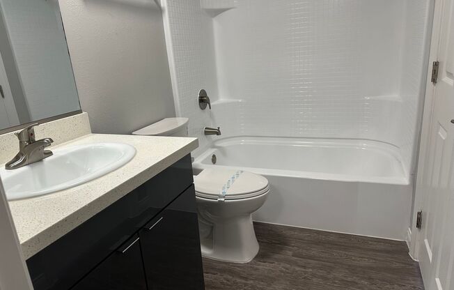 2 beds, 1.5 baths, 866 sqft, $3,075, Unit 801H4