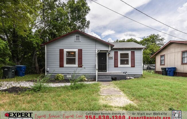 FRESHLY PAINTED HOME in the Heart of Copperas Cove