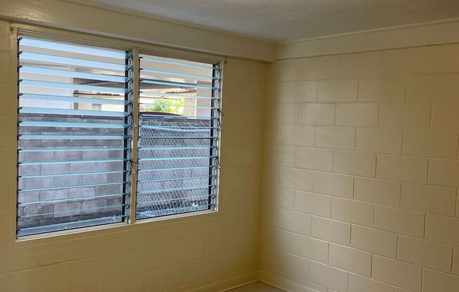 Makiki - Matlock Ave - 1 Bdrm/1 Bath/2 Prkg - $1500