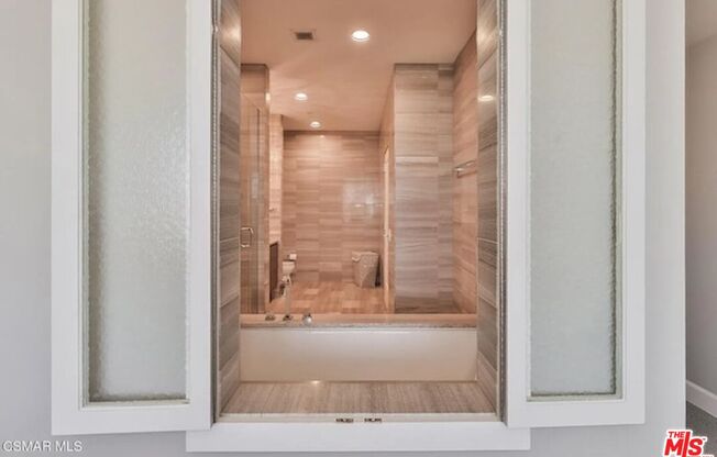 2 beds, 2.5 baths, 1,790 sqft, $8,500, Unit 34D