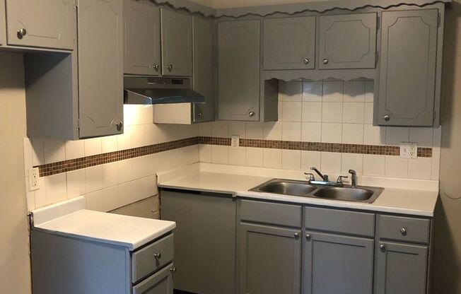 7923 Agnes Ave | 2 BR 1 BA | 1000 Sq ft