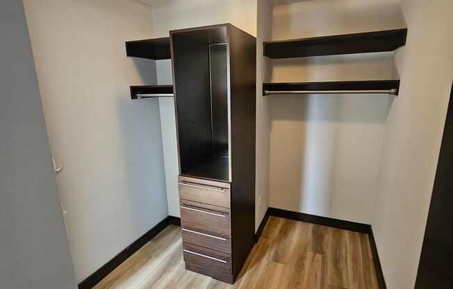Studio, 1 bath, 336 sqft, $995, Unit 316-904