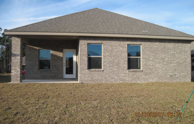 3 beds, 2 baths, $2,950