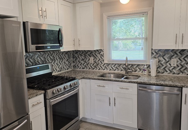 2142 BRANNEN RD SE