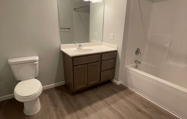 3 beds, 2 baths, 1,153 sqft, $1,507, Unit 1140-202