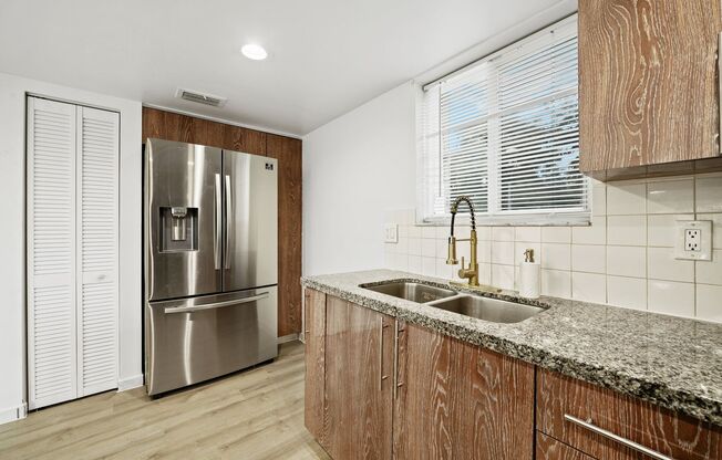 Newly Renovated 2 bed and 3 bath Townhome in Chateaubleau Villas in Doral