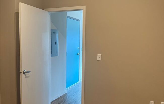 1 bed, 1 bath, 783 sqft, $1,355, Unit 608