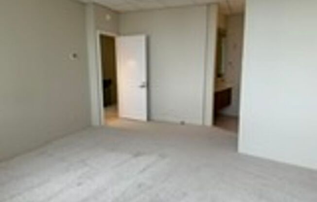 2 beds, 2.5 baths, $3,400, Unit Marco Polo