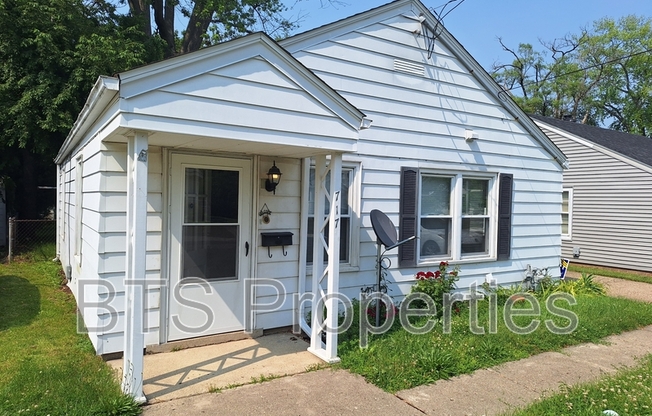717 E GIFT AVE
