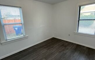 1 bed, 1 bath, 550 sqft, $1,000, Unit 416.5