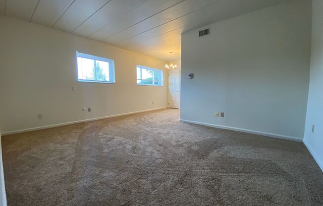 1 bed, 1 bath, $895, Unit B-14